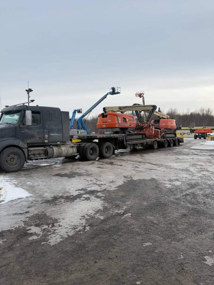 Transport engins construction Saint-Nicolas