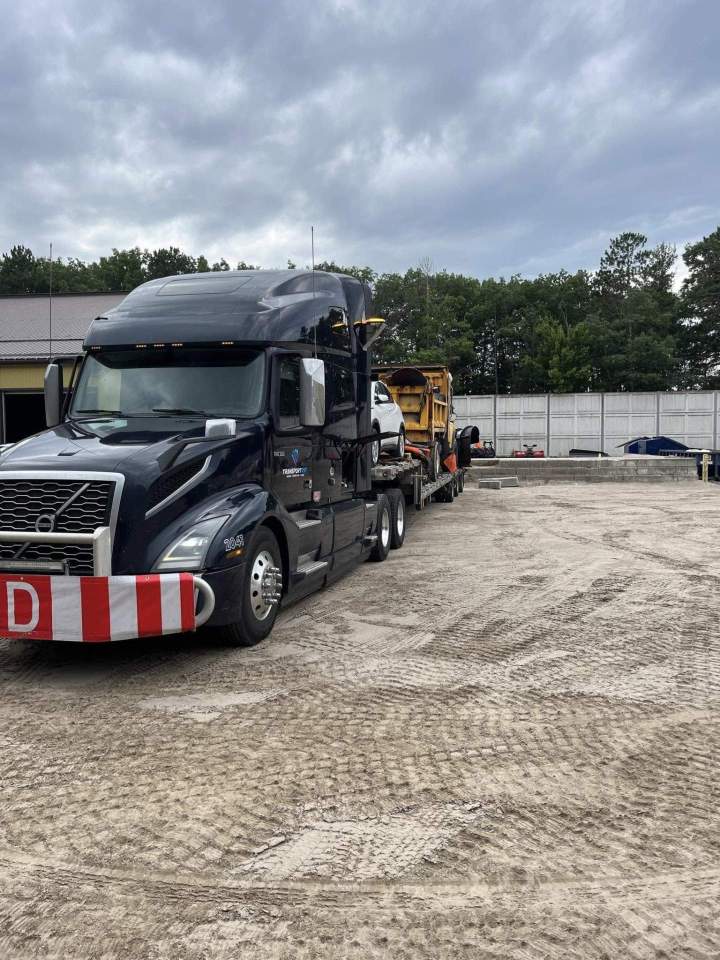 Transport avec remorque surbaissé, Québec